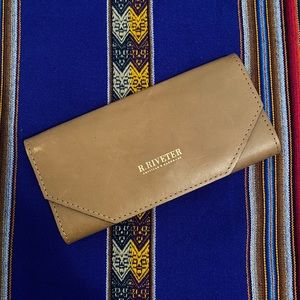 R.Riveter leather wallet